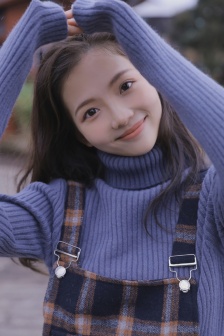 《年轻的女教师》